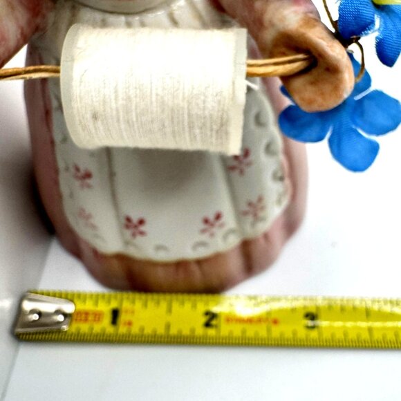 Reliance Sewing Girl Figurine Spool Pin Cushion Hat Ceramic Pink Vtg - Picture 3 of 9